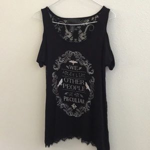 Hot Topic | Black Cold Shoulder Top
